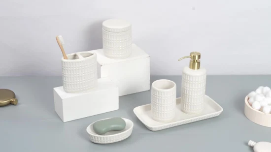 Livraison rapide Porcelaine émaillée Céramique Grès Sanitaire Toilette Salle d'eau Accessoires de salle de bain